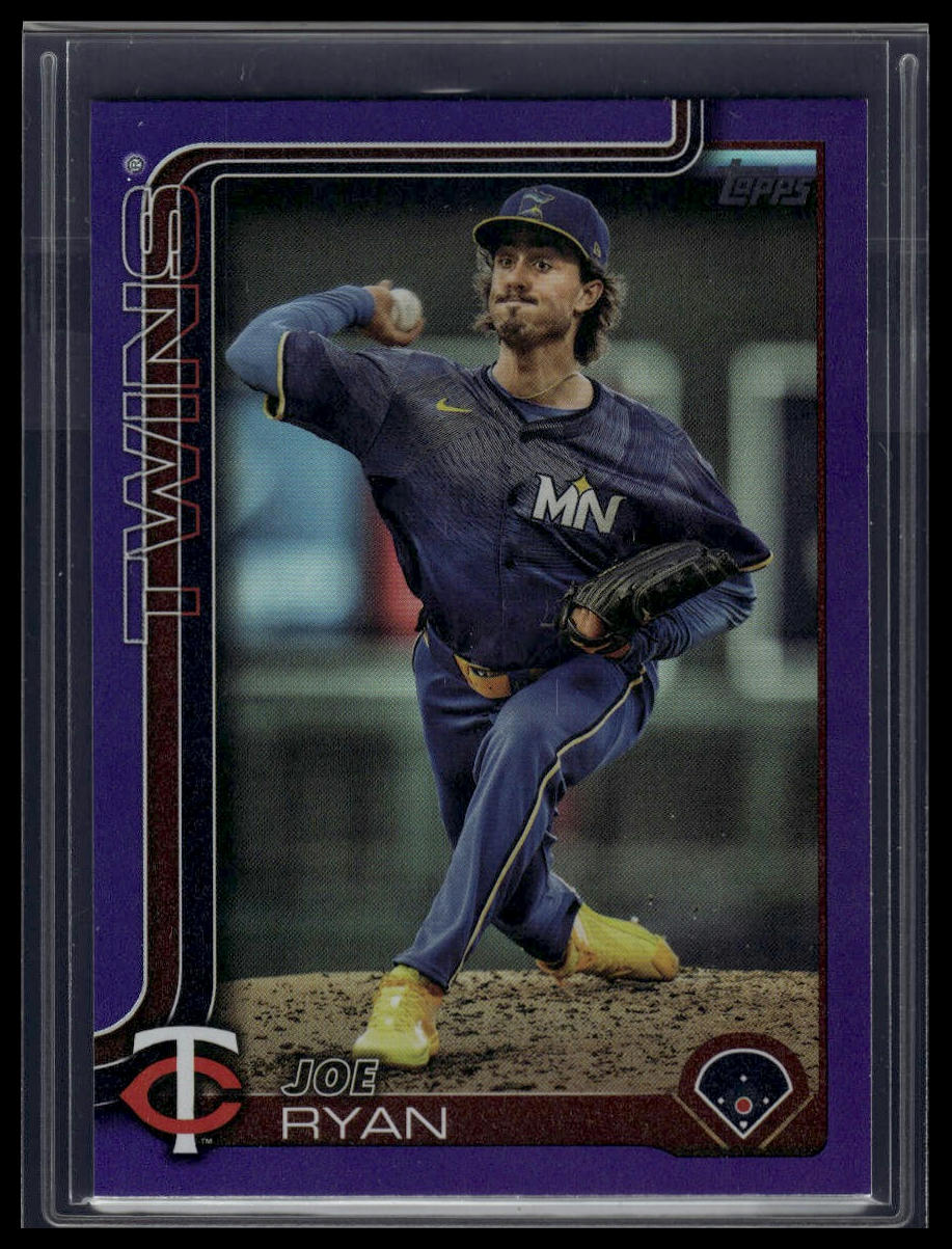 2025 Topps #40 Joe Ryan Purple Rainbow Foil #/250