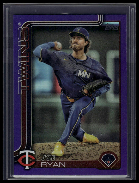 2025 Topps #40 Joe Ryan Purple Rainbow Foil #/250