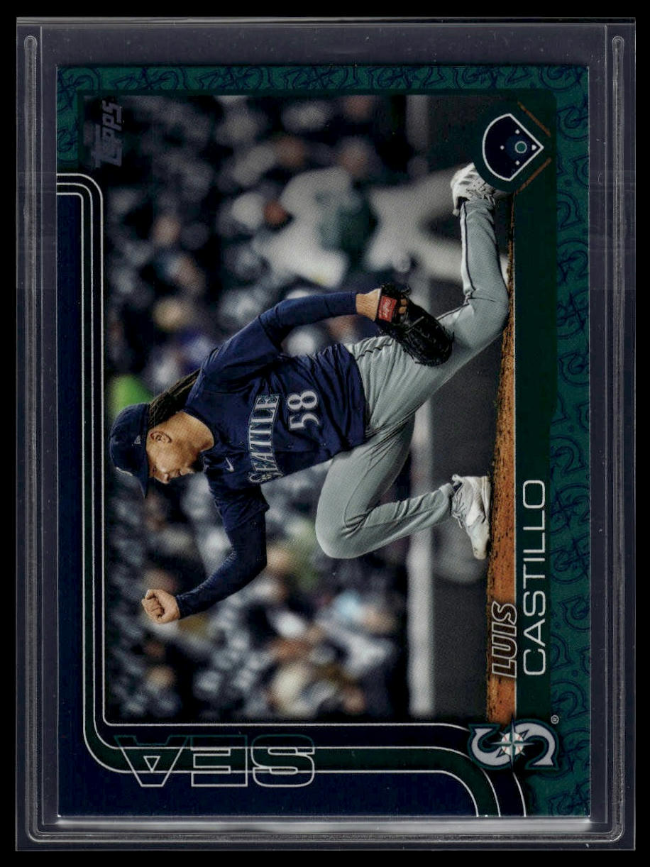 2025 Topps #73 Luis Castillo Team Color Border