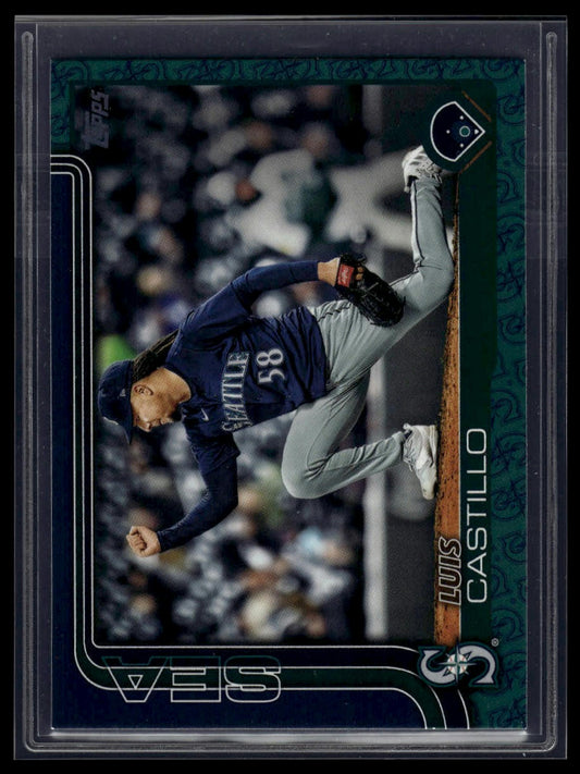 2025 Topps #73 Luis Castillo Team Color Border