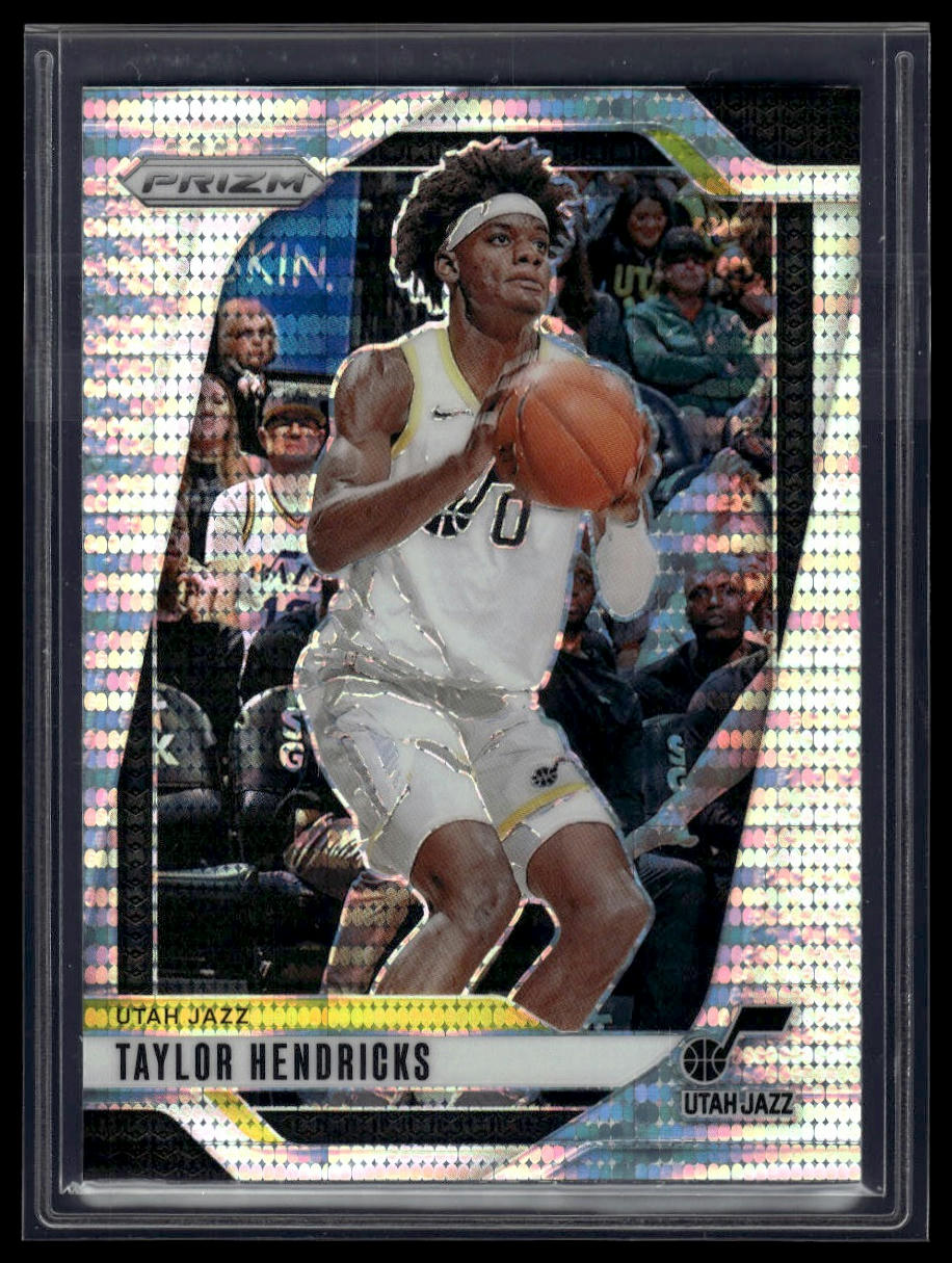 2024-25 Panini Prizm #32 Taylor Hendricks Prizms Pulsar